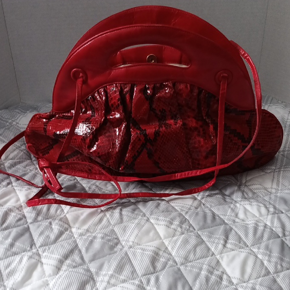 Red Designer  Genuine Snake Skin Women's Bag Giorgio Moretti 16 X 11  Excellent